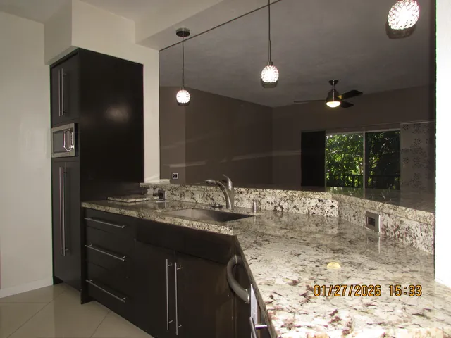 $2,450 | 350 Crestwood Circle, Unit 302, Royal Palm Beach, FL 33411