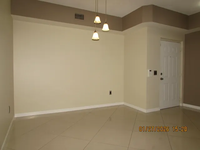 $2,450 | 350 Crestwood Circle, Unit 302, Royal Palm Beach, FL 33411