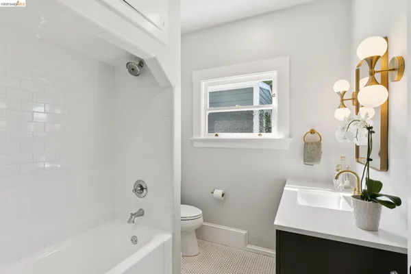 $1,195,000 | 5451 Lawton Avenue, Oakland, CA 94618