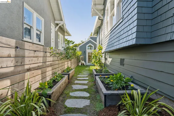 $1,195,000 | 5451 Lawton Avenue, Oakland, CA 94618
