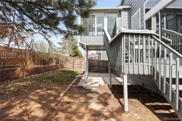 a house view with a outdoor space