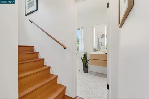 $1,215,000 | 4009 Redwood Road, Napa, CA 94558