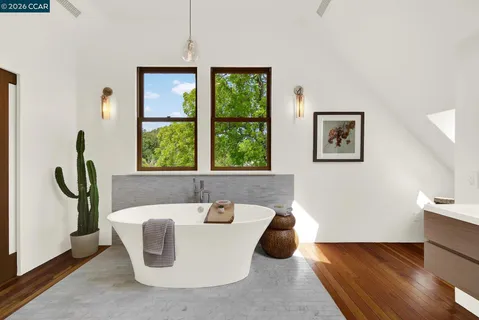 $1,215,000 | 4009 Redwood Road, Napa, CA 94558