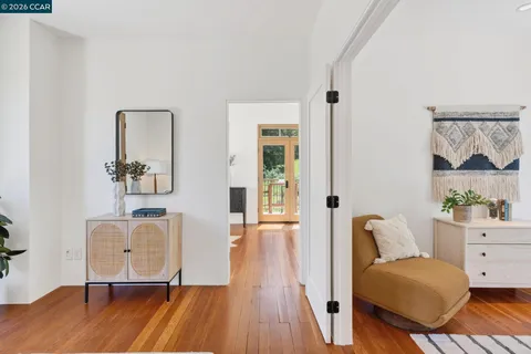 $1,215,000 | 4009 Redwood Road, Napa, CA 94558