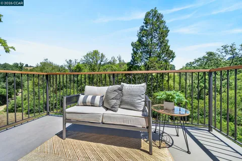 $1,215,000 | 4009 Redwood Road, Napa, CA 94558