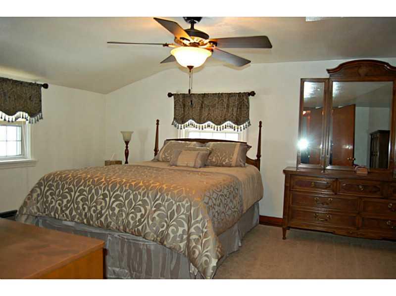 986 Cochrans Mill Road Pittsburgh, PA 15236 - Photo 15 of 25 Master Bedroom.