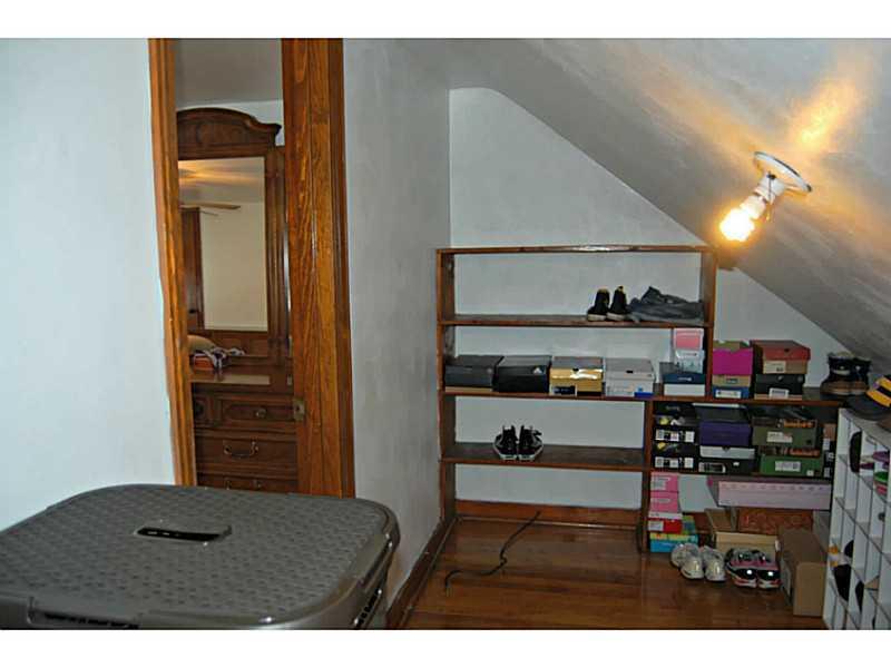 986 Cochrans Mill Road Pittsburgh, PA 15236 - Photo 17 of 25 Master Bedroom. Closet