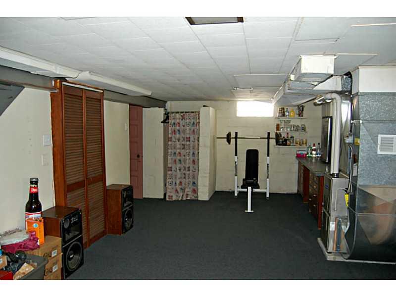 986 Cochrans Mill Road Pittsburgh, PA 15236 - Photo 21 of 25 Basement/Game Room.