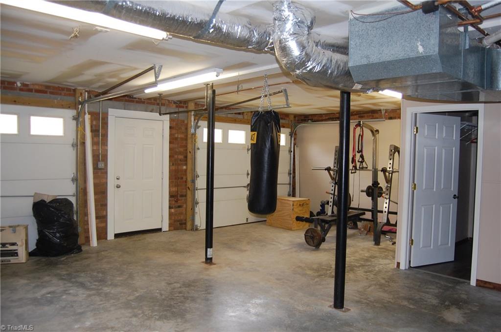 2424 City Lake Road Lexington, NC 27295 - Photo 17 of 28 Gallery Image 17