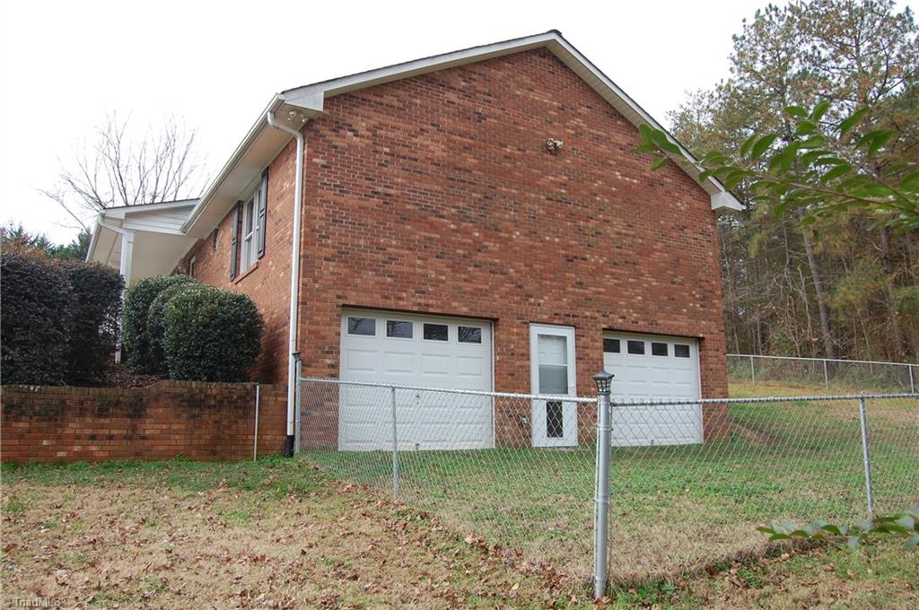 2424 City Lake Road Lexington, NC 27295 - Photo 18 of 28 Gallery Image 18