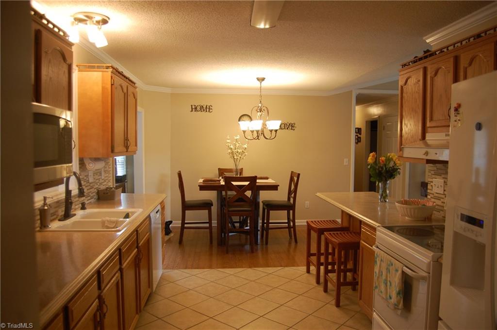 2424 City Lake Road Lexington, NC 27295 - Photo 6 of 28 Gallery Image 6