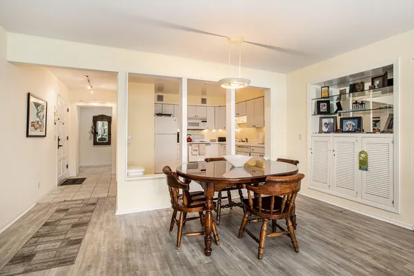 $210,900 | 225 West Columbia Avenue, Unit 6, Battle Creek, MI 49015
