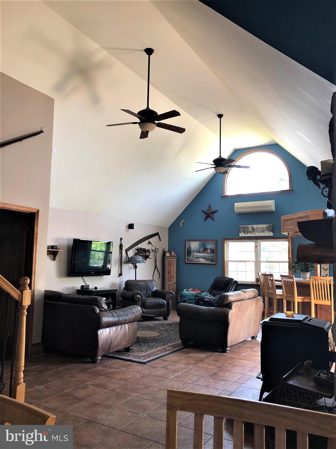 122 Andover Road Fairless Hills, PA 19030 - Photo 14 of 33 Great room with cathedral ceiling & 3 fans