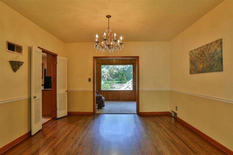 2243 Ridgewood Street Highland, IN 46322 - Photo 3 of 10 767x511