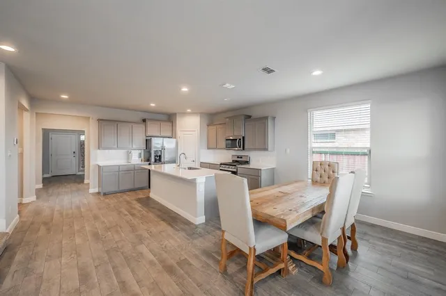 $375,000 | 1404 Fremont Trail, Cleburne, TX 76033