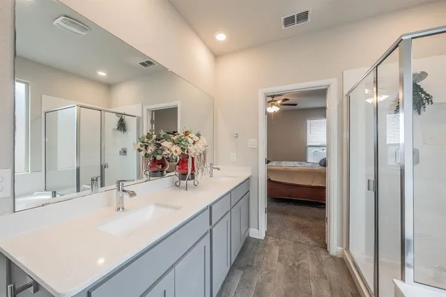 $375,000 | 1404 Fremont Trail, Cleburne, TX 76033