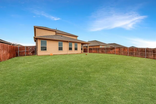 $375,000 | 1404 Fremont Trail, Cleburne, TX 76033