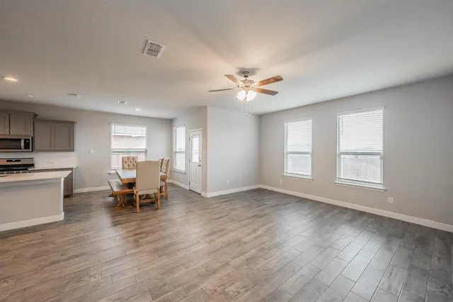 $375,000 | 1404 Fremont Trail, Cleburne, TX 76033