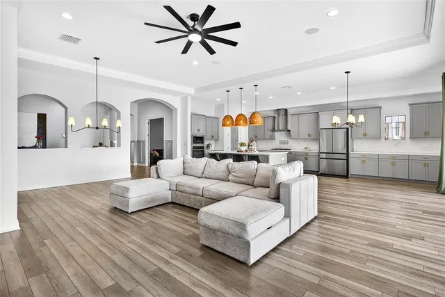 an empty room with an entryway