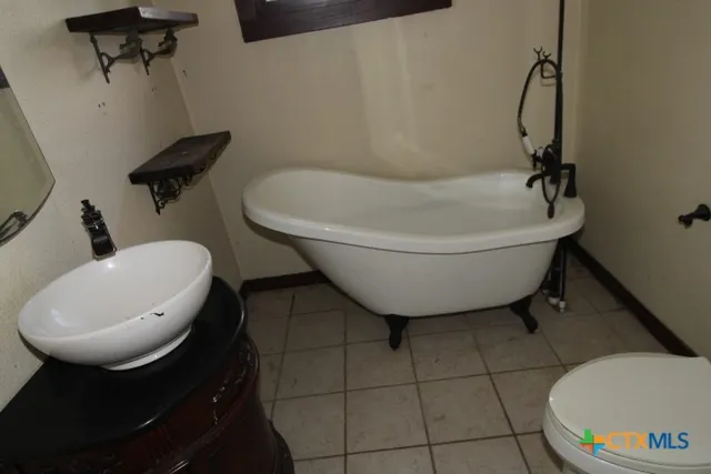 $318,000 | 340 Pecan Street, Kempner, TX 76539