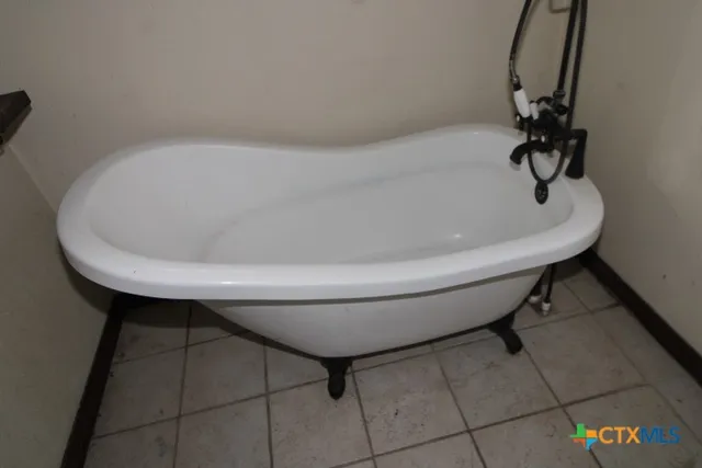 $318,000 | 340 Pecan Street, Kempner, TX 76539