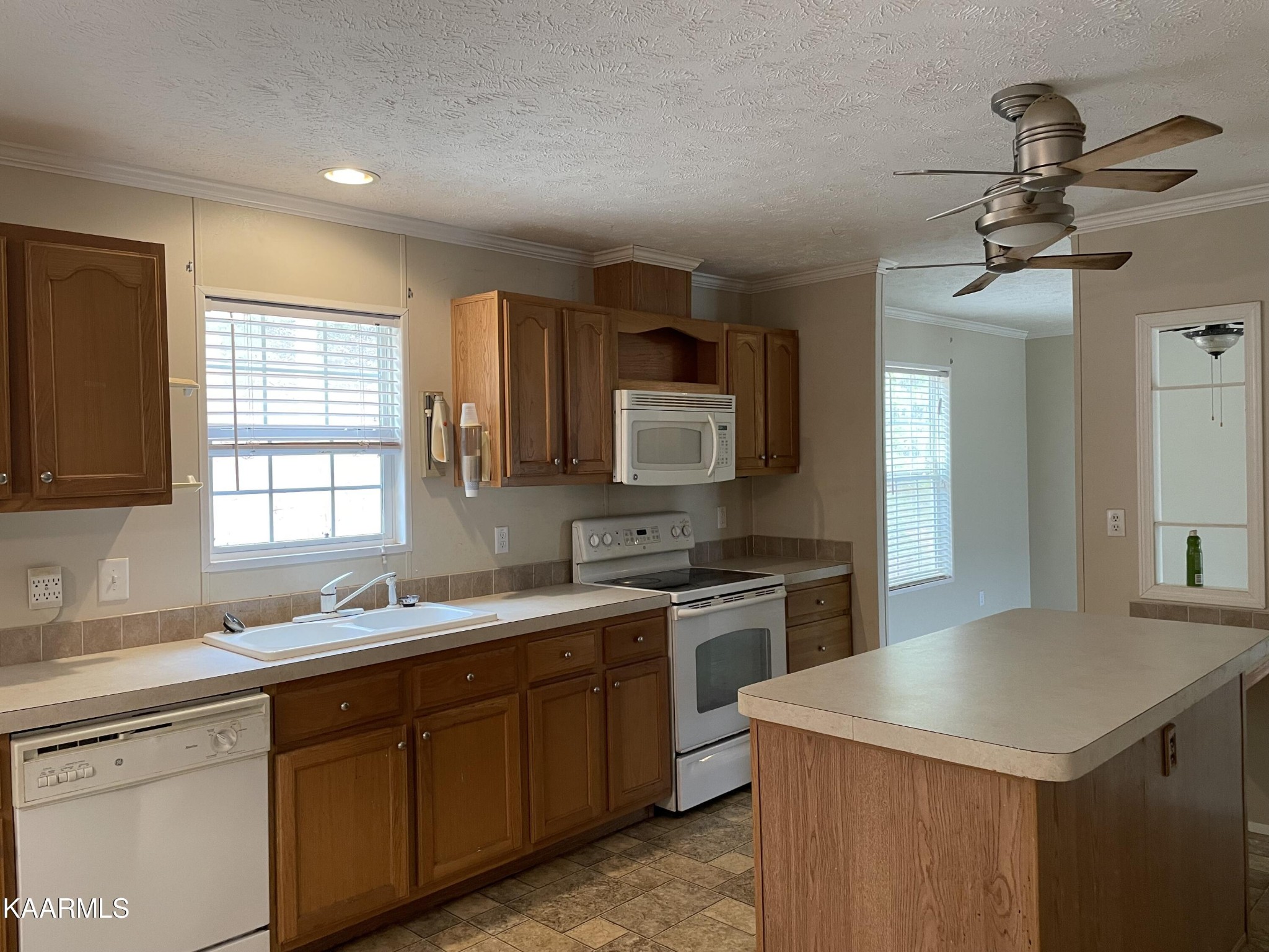 1012 Galyon Road Maryville, TN 37803 - Photo 2 of 22 Gallery Image 2