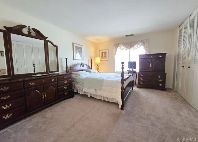 $389,750 | 729 Hilltop Court, Unit 729, Coram, NY 11727