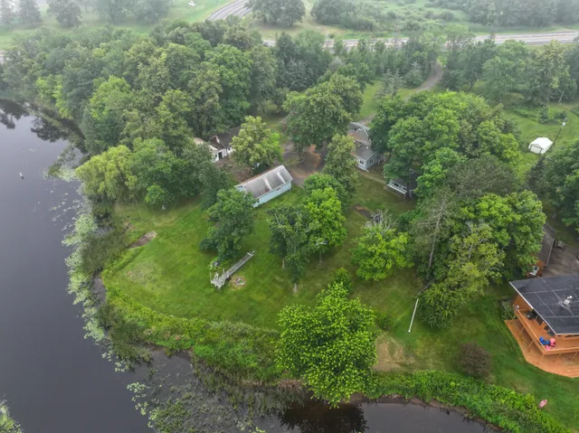 $475,000 | 910 East Evergreen Street, Isle, MN 56342