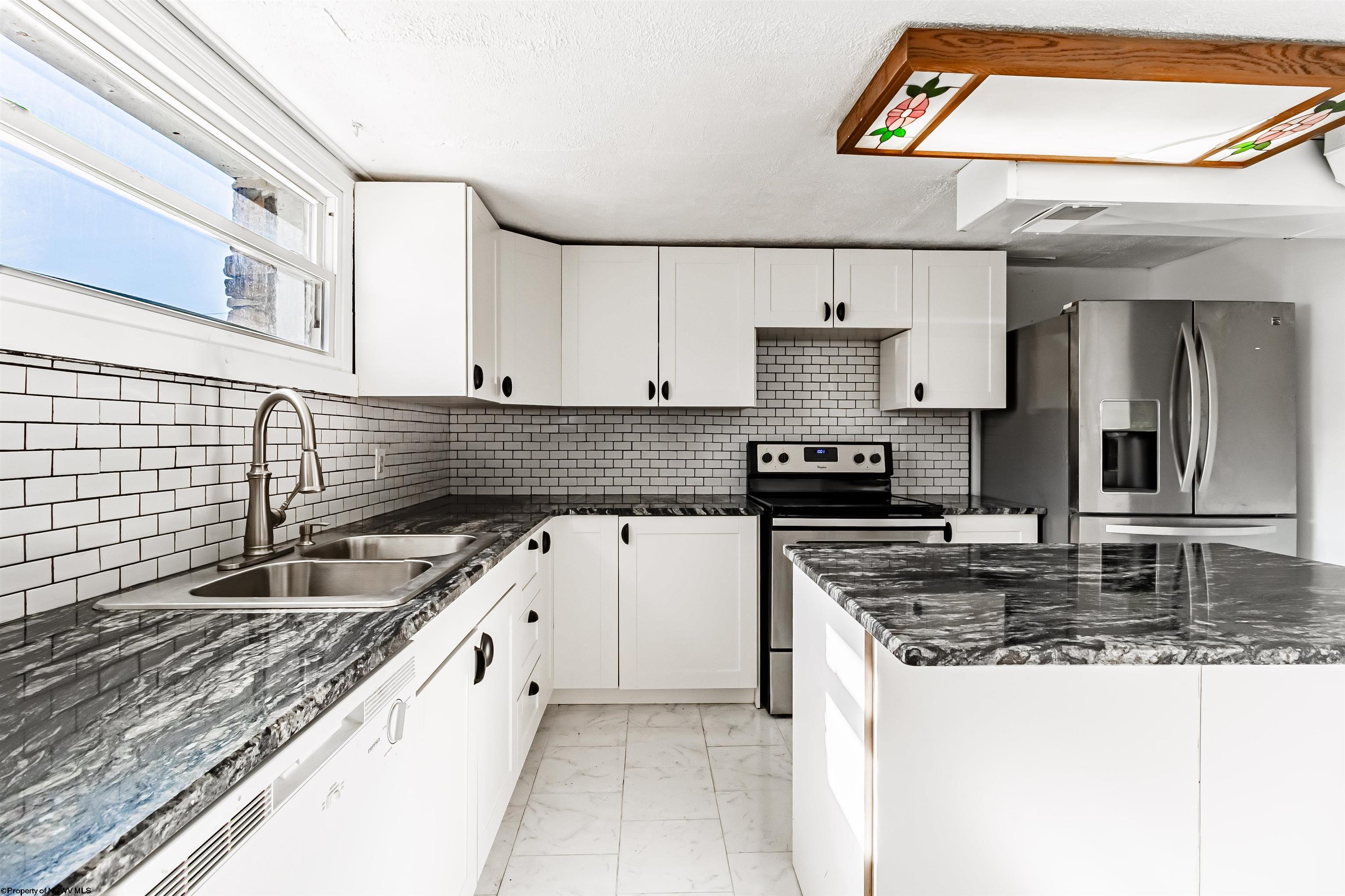 115 Straight Rivesville, WV 26588 - Photo 3 of 24 Gallery Image 3