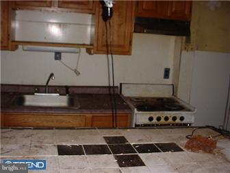 5739 Reedland Street Philadelphia, PA 19143 - Photo 7 of 8 Kitchen