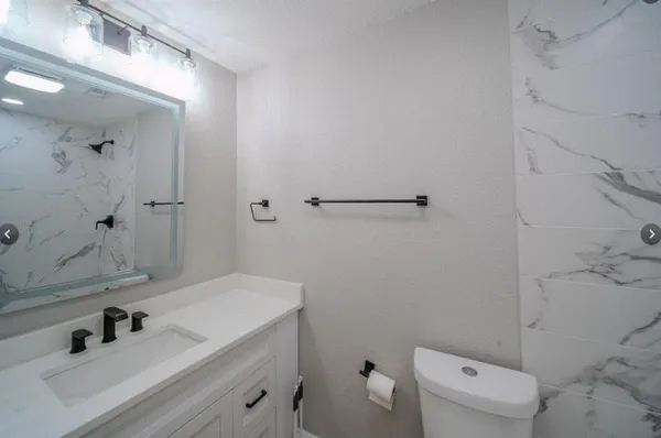 $2,500 | 2013 Aspen Lane, Garland, TX 75044