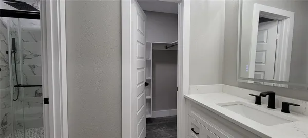 $2,500 | 2013 Aspen Lane, Garland, TX 75044