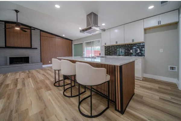 $2,500 | 2013 Aspen Lane, Garland, TX 75044