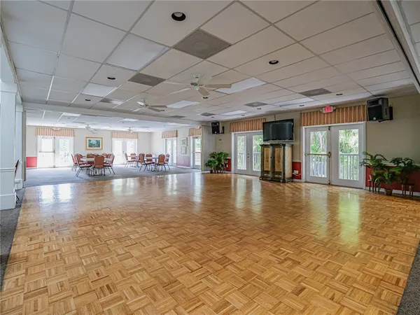 $1,950 | 335 Hawthorne Lane, Vero Beach, FL 32962