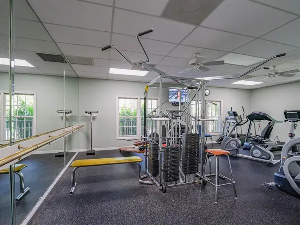 $1,950 | 335 Hawthorne Lane, Vero Beach, FL 32962