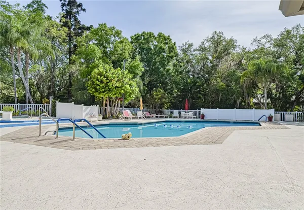 $1,950 | 335 Hawthorne Lane, Vero Beach, FL 32962