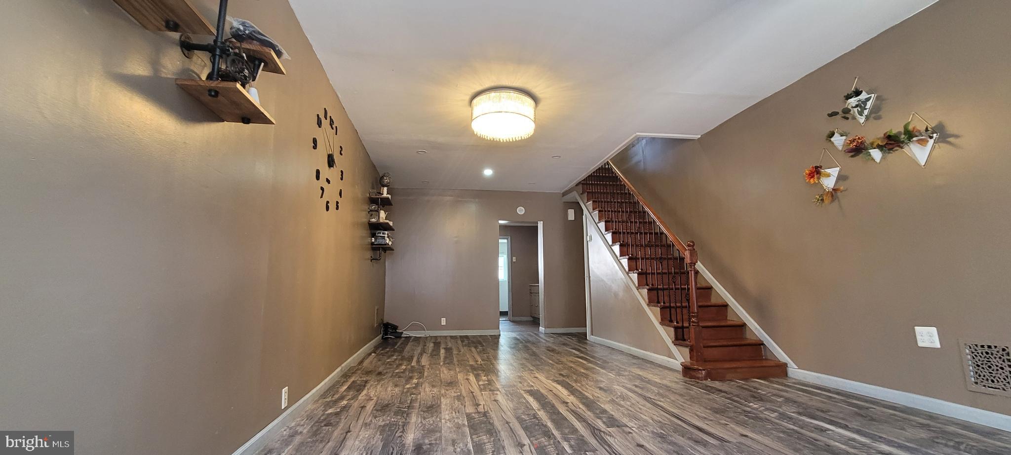 735 Tree Street Philadelphia, PA 19148 - Photo 3 of 17 Gallery Image 3