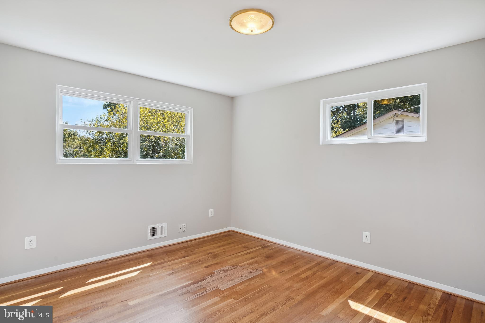 12805 Layhill Road Silver Spring, MD 20906 - Photo 22 of 71 Corner 2nd Bedroom w/Overhead Light