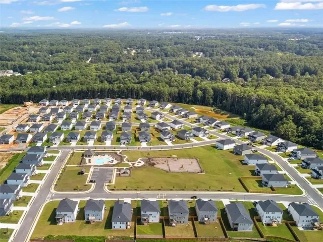 $1,700 | 44 Dew Lk Court, Grayson, GA 30017