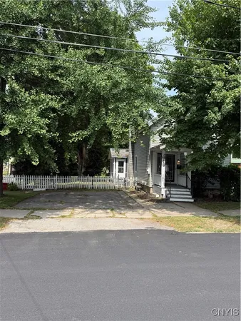 $99,999 | 618 Montgomery Street, Ogdensburg, NY 13669