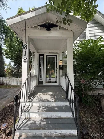 $99,999 | 618 Montgomery Street, Ogdensburg, NY 13669