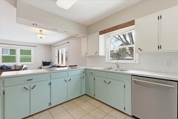 $325,000 | 406 4th Street South, Buffalo, MN 55313