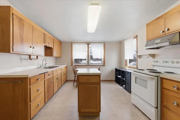 $325,000 | 406 4th Street South, Buffalo, MN 55313