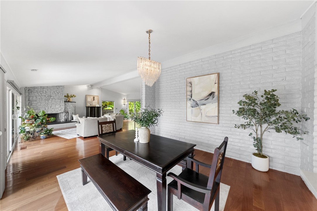 1773 Ivy Road Oceanside, CA 92054 - Photo 21 of 53 Dining space adjacent to living room