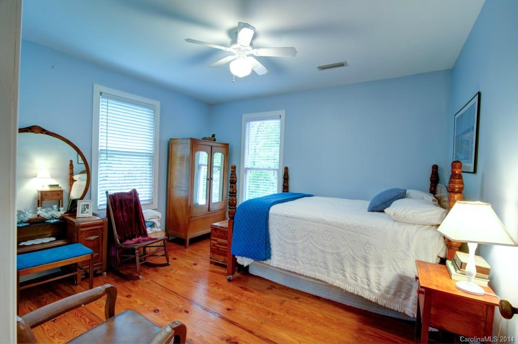 651 Howards Bridge Road Union Grove, NC 28689 - Photo 8 of 21 Gallery Image 8