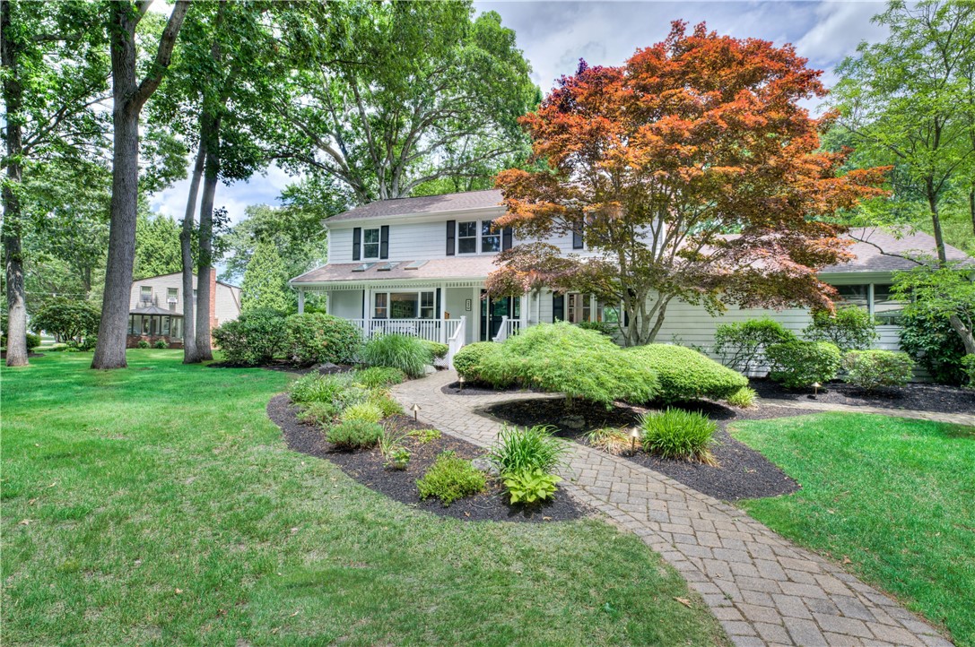 22 Pinetop Road Barrington, RI 02806 - Photo 2 of 40