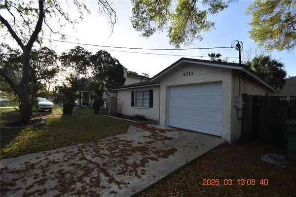 $1,950 | 4711 East Serena Drive, Tampa, FL 33617