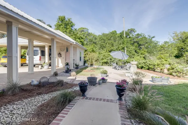 $669,900 | 122 Seaside Oaks Drive, Pass Christian, MS 39571