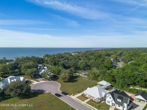 $669,900 | 122 Seaside Oaks Drive, Pass Christian, MS 39571