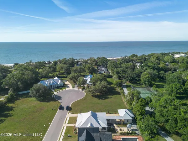$669,900 | 122 Seaside Oaks Drive, Pass Christian, MS 39571